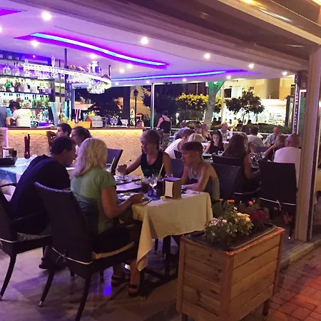 Aparthotel Semiz
