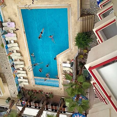 Semiz Lägenhetshotell Alanya